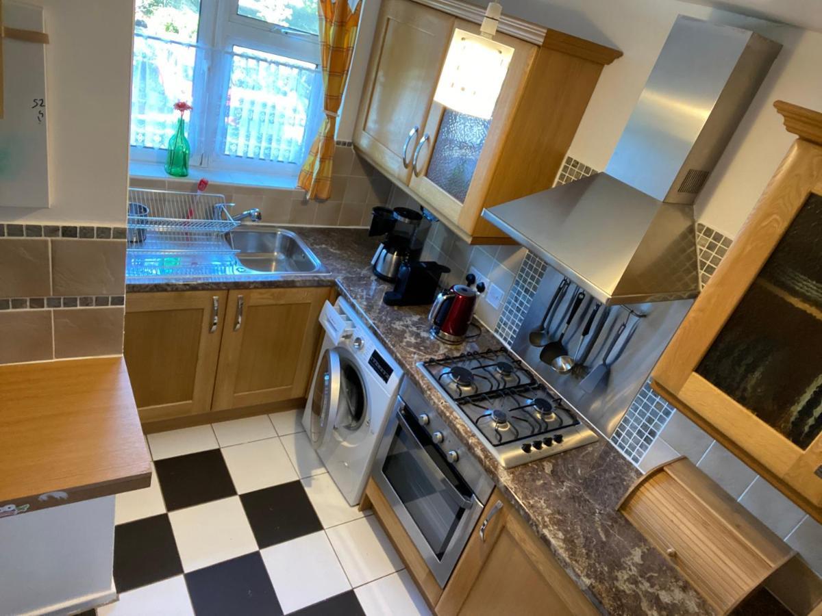 Beautiful 2 Bedroom & Balcony Flat In Central London Exterior foto