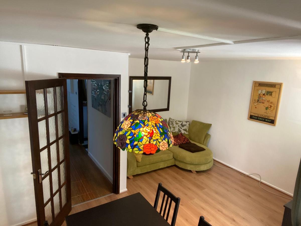 Beautiful 2 Bedroom & Balcony Flat In Central London Exterior foto