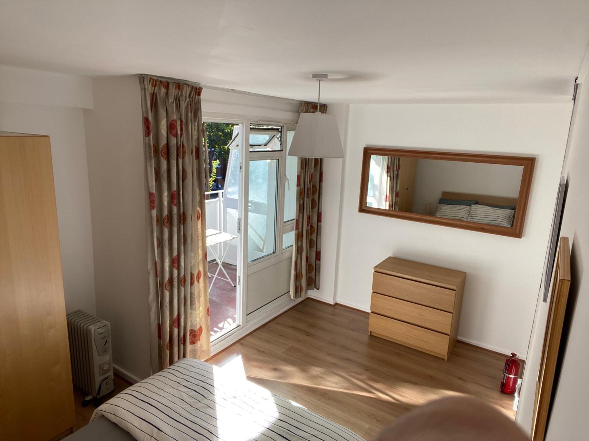 Beautiful 2 Bedroom & Balcony Flat In Central London Exterior foto